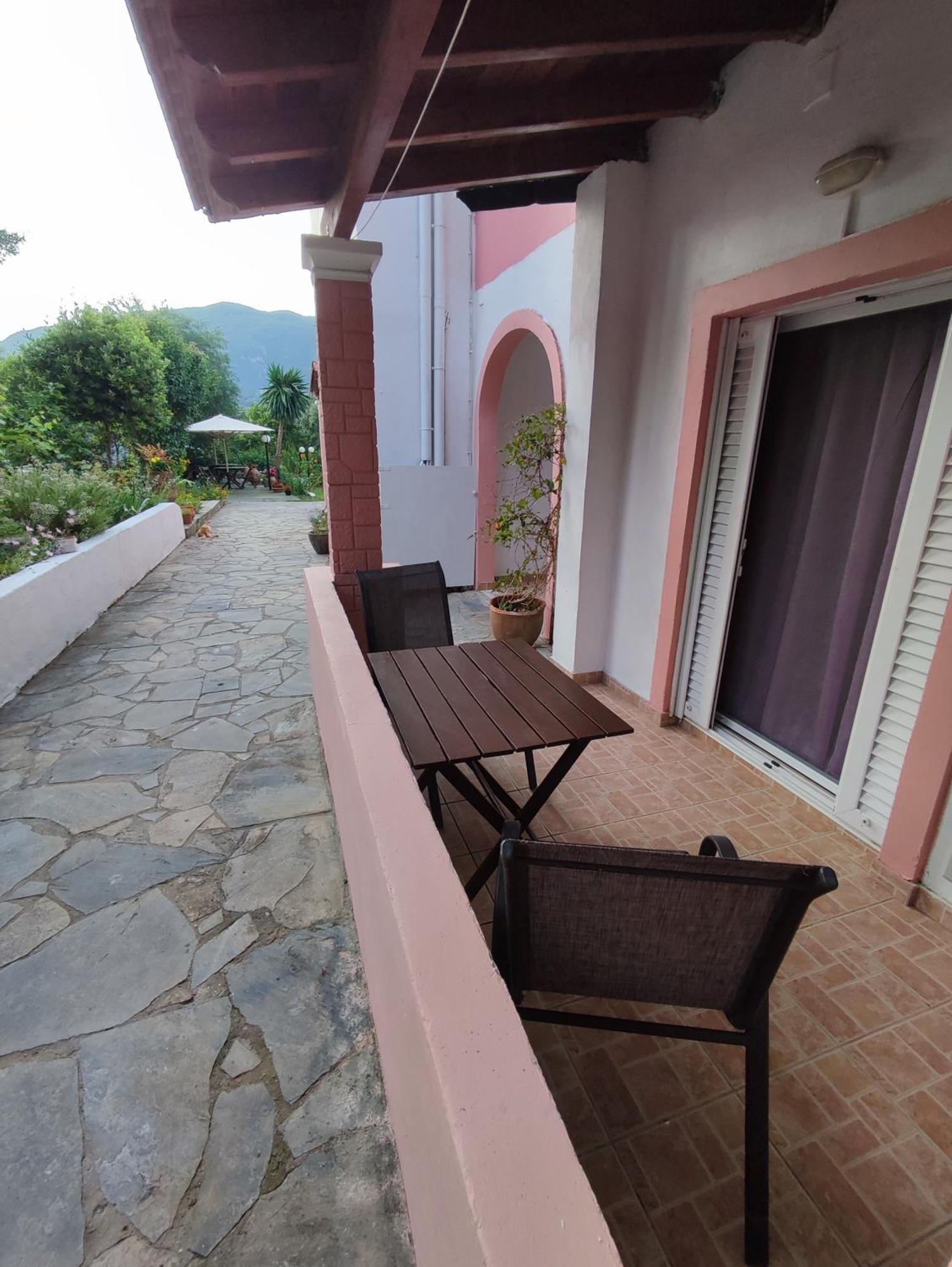 Villa Avra Dassia  Bagian luar foto
