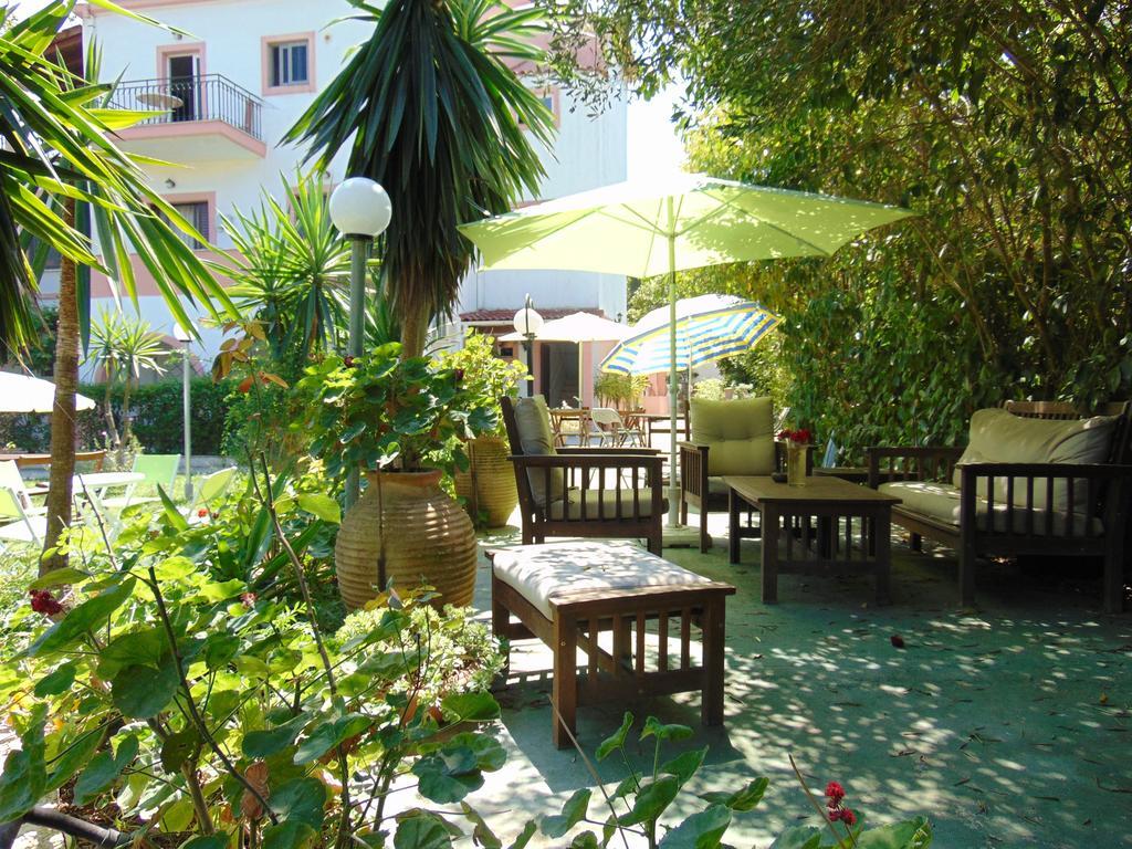 Villa Avra Dassia  Bagian luar foto
