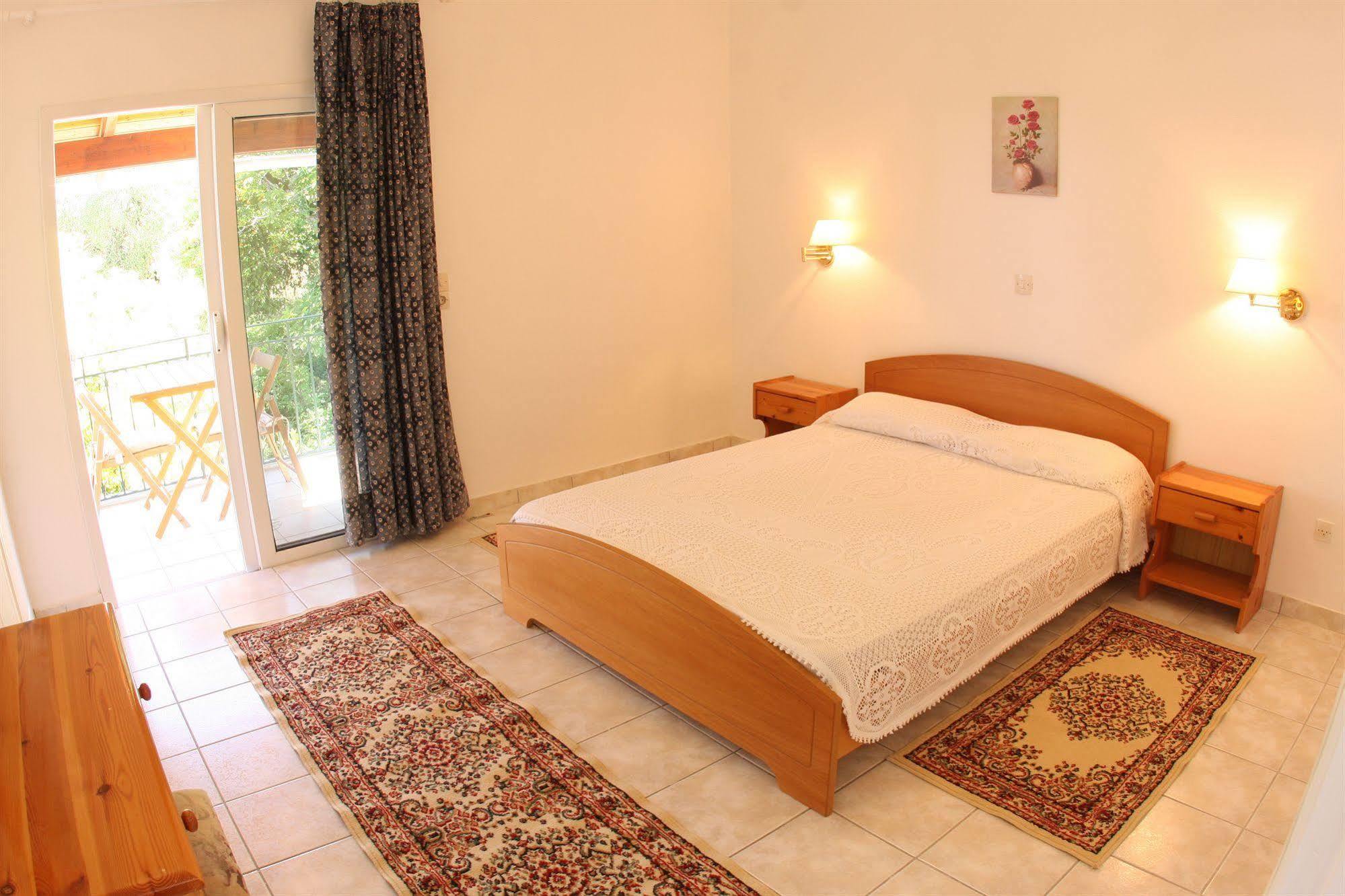 Villa Avra Dassia  Bagian luar foto