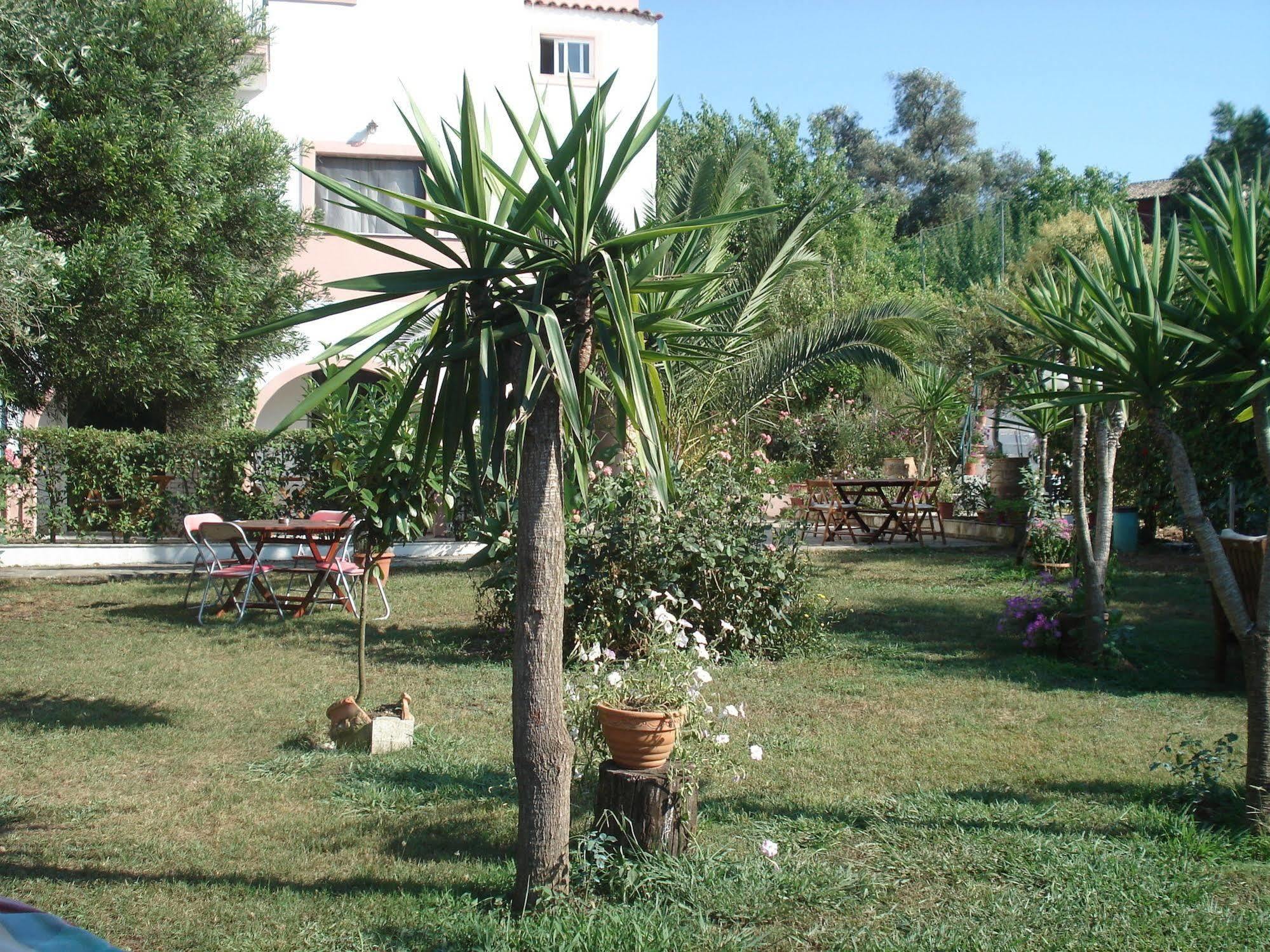 Villa Avra Dassia  Bagian luar foto
