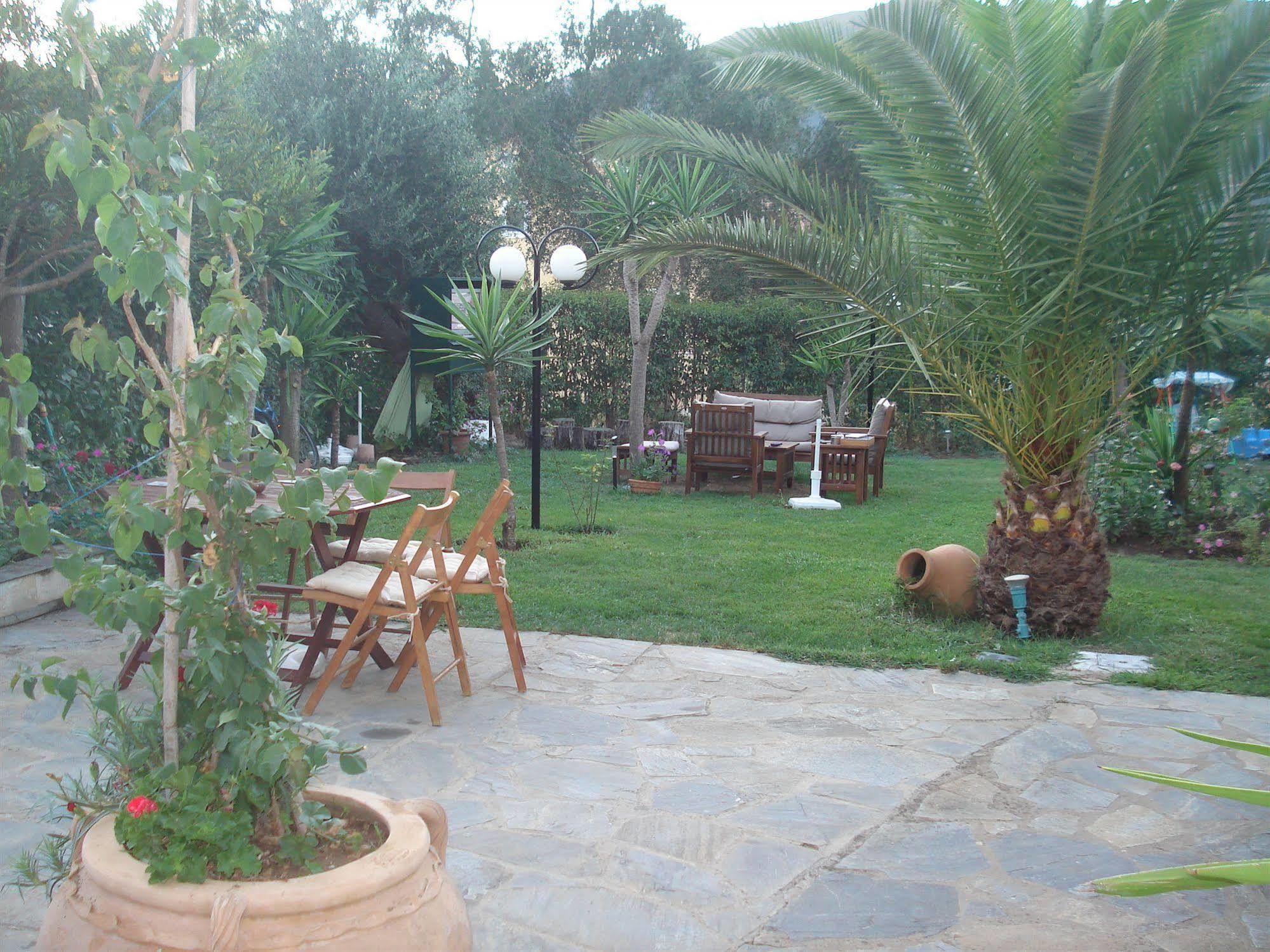 Villa Avra Dassia  Bagian luar foto